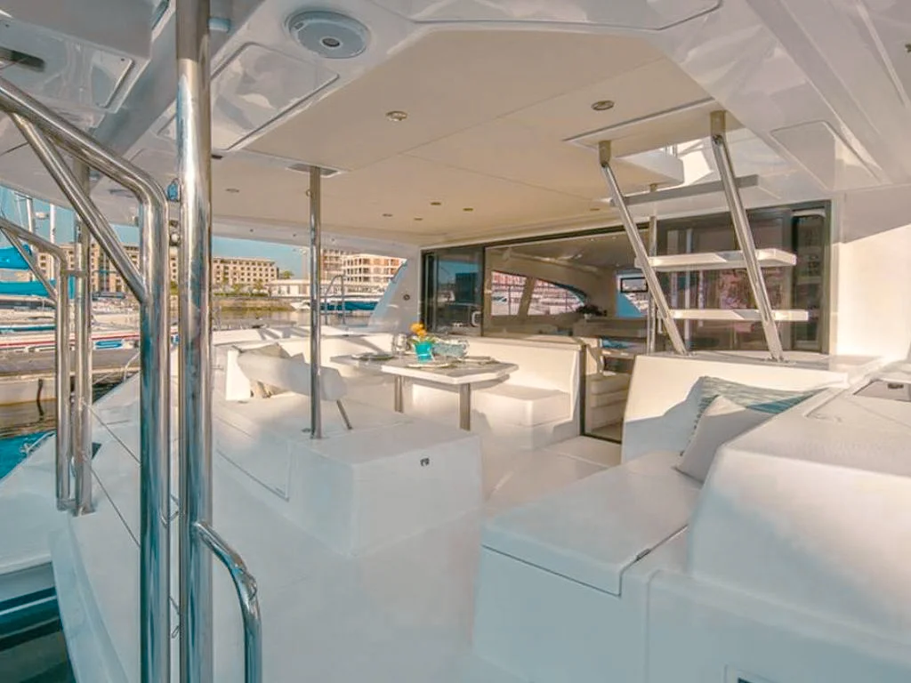 Lounge area on the deck of the 43 Leopard yacht