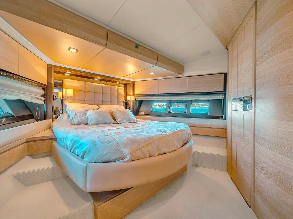 Cozy VIP cabin on 70 Azimut II yacht