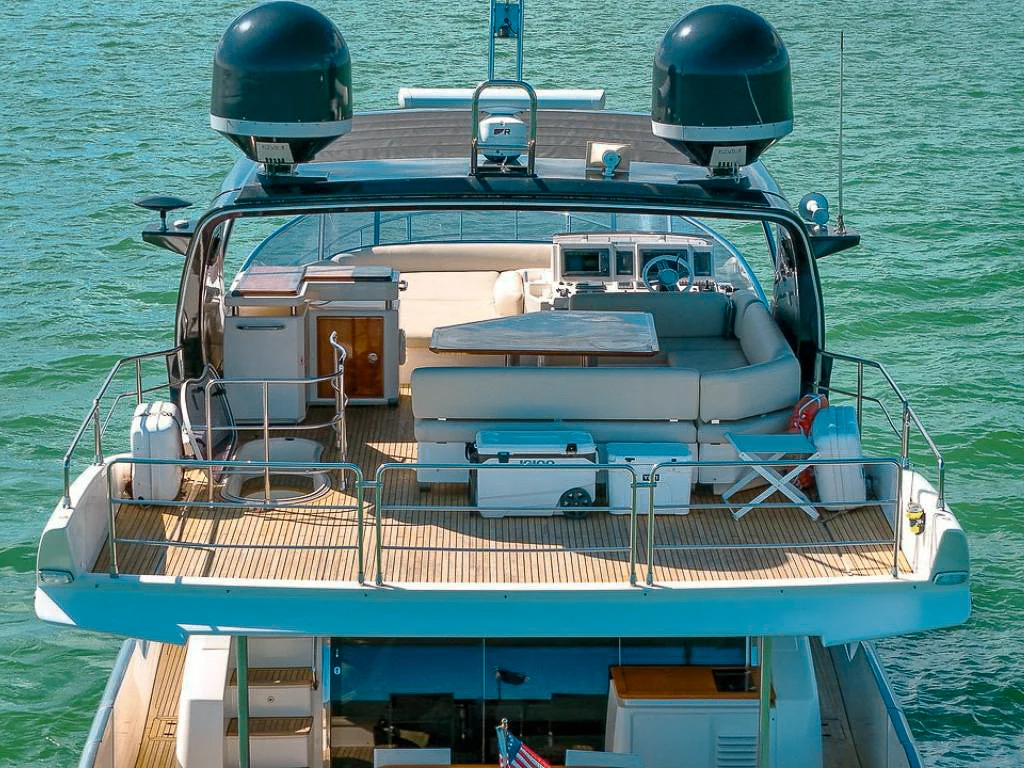 Deck area of the 70 Azimut V with comfortable seating