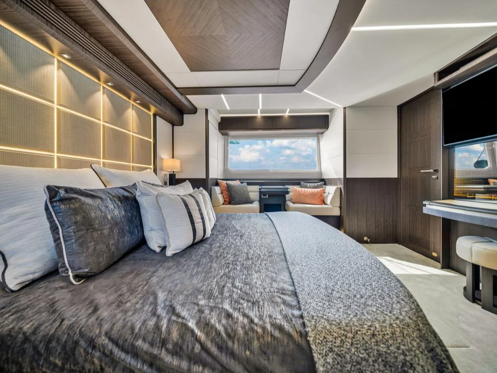Master cabin inside the 68 Galeon II yacht