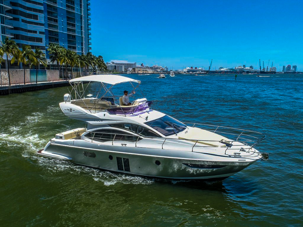 Deck space on the 42 Azimut Fly yacht, perfect for socializing
