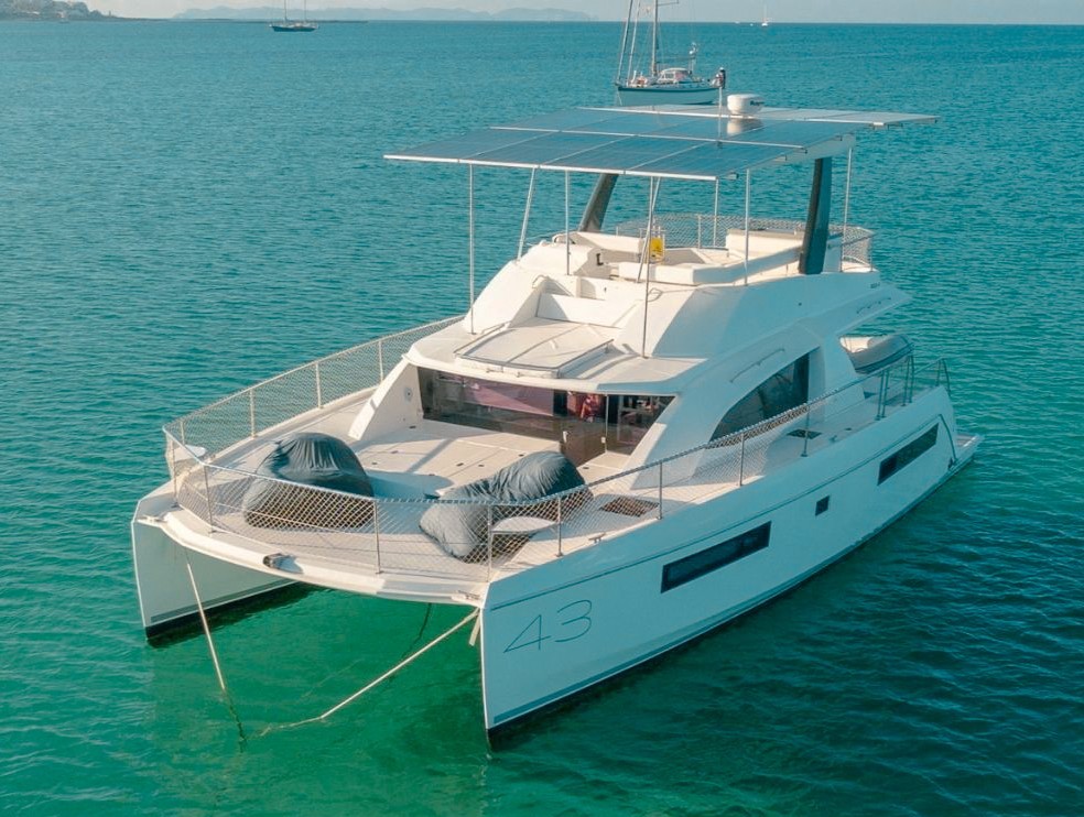 Newly listed 43ft Leopard yacht for charter in Miami, ready for your private adventure.