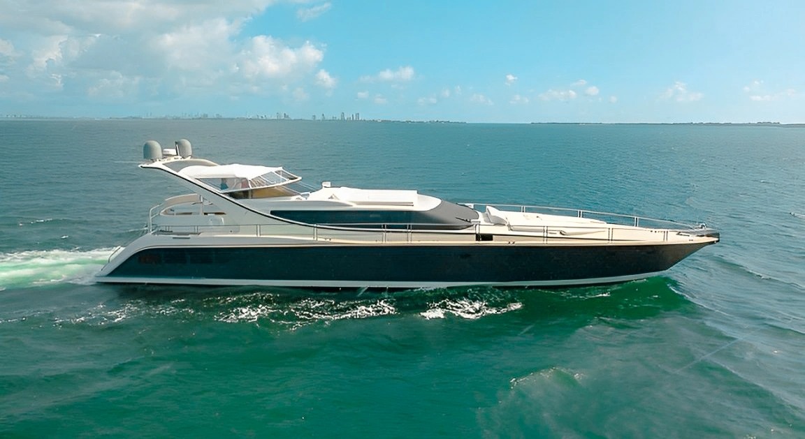 80 Palmer Johnson classic American motor yacht for charter in Miami