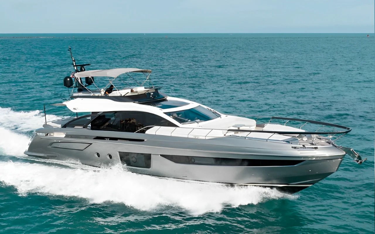 80 Azimut S8 Charter in Miami | Luxury Yacht Rental | YATR