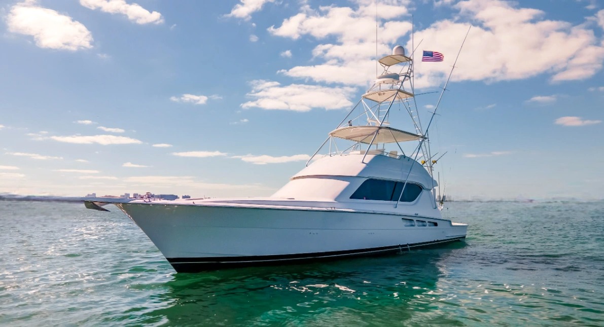 70 Hatteras classic American motor yacht for private charter in Miami