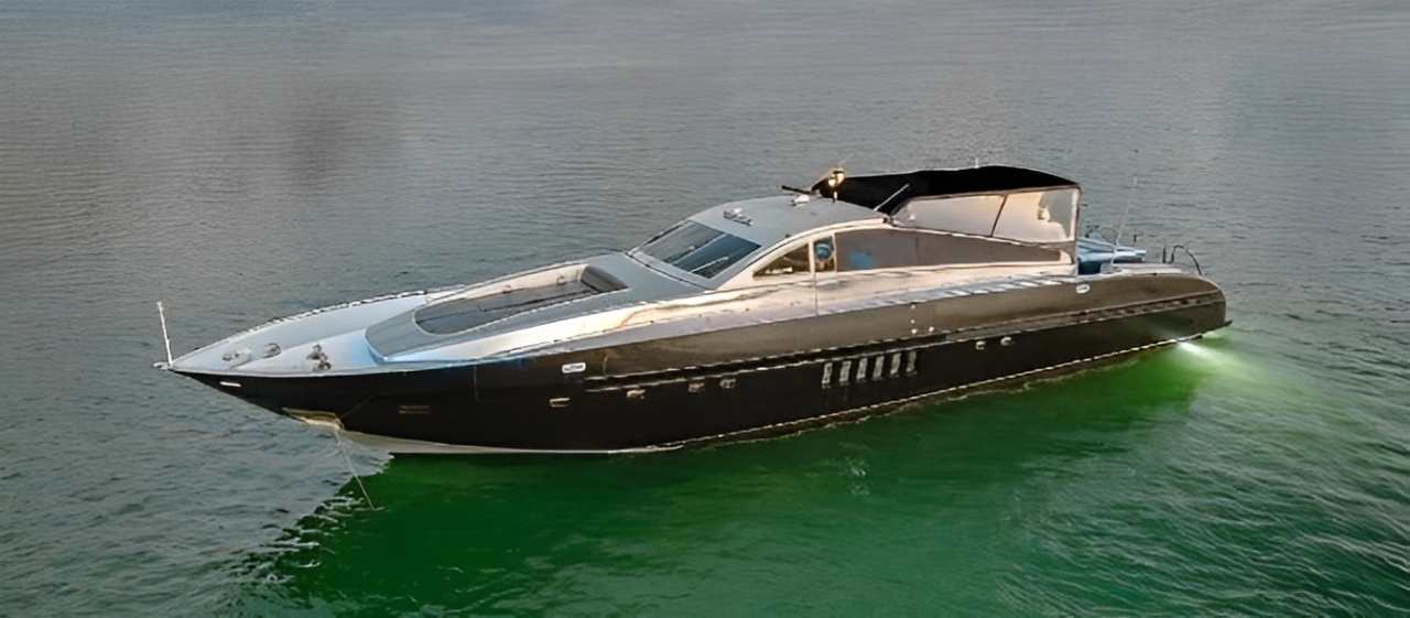 Exterior view of 94 Leopard yacht cruising through Miami waters