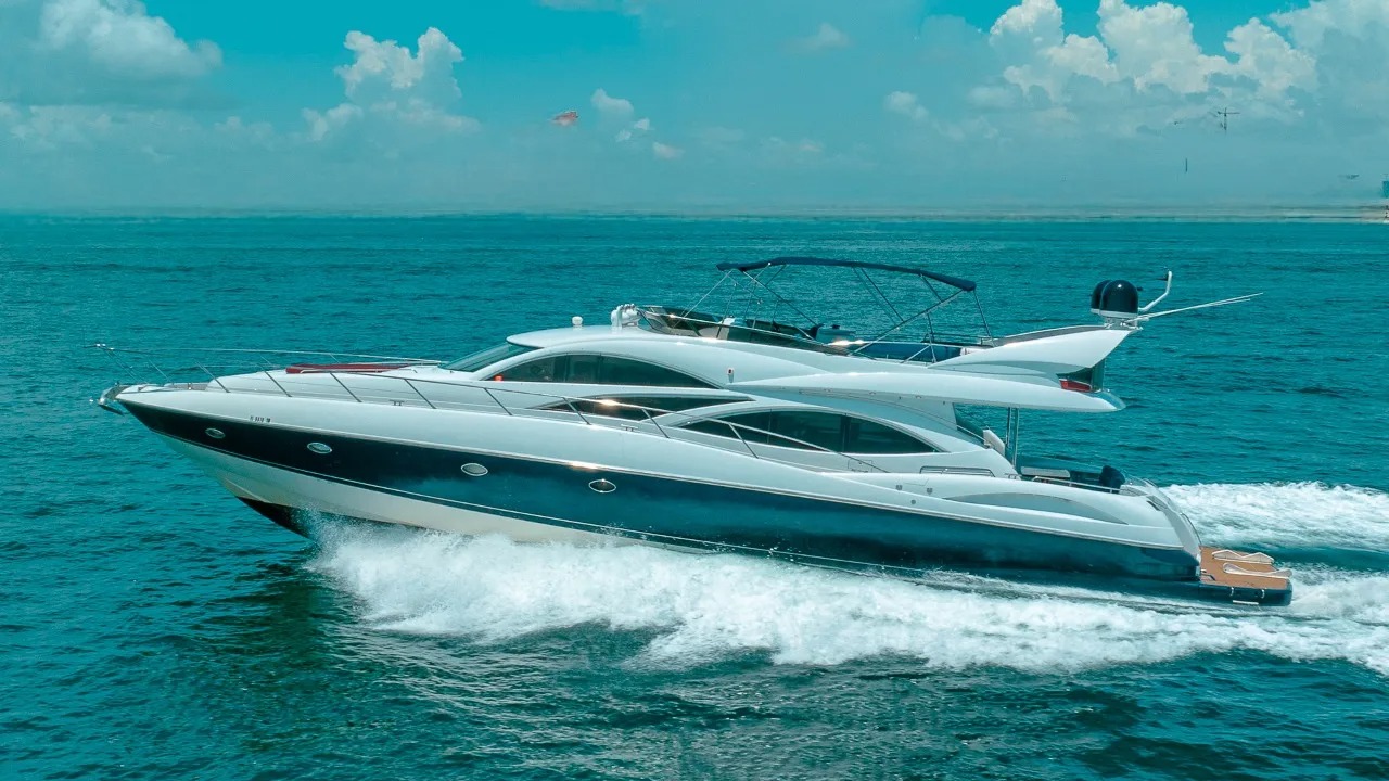 Exterior view of the 80 Sunseeker yacht in Miami