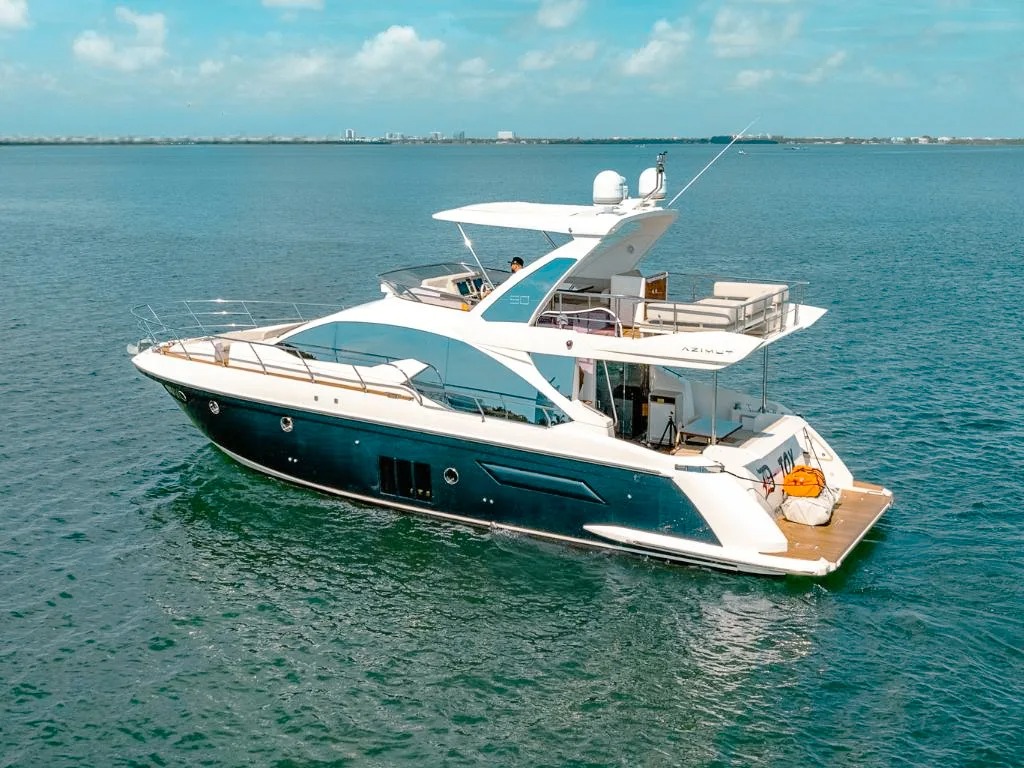 53 Azimut yacht exterior in Miami