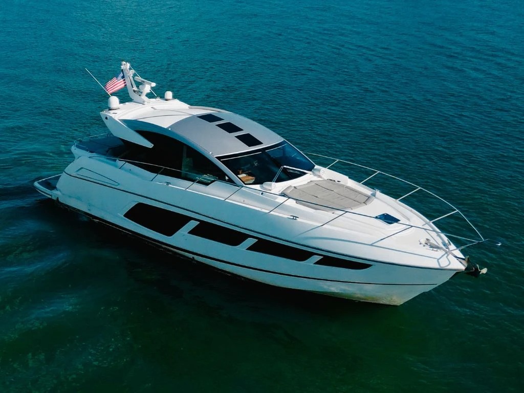 60 Sunseeker yacht cruising in Miami