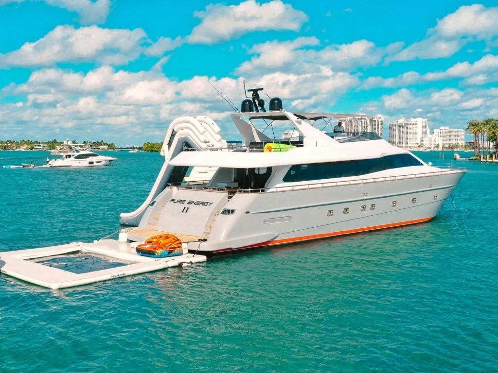 103 Tecnomar performance superyacht for private charter in Miami