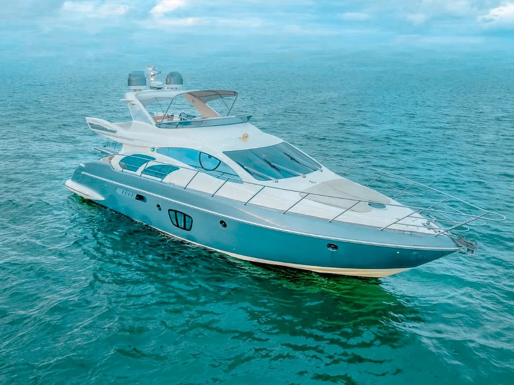 57 Azimut yacht cruising in Miami waters
