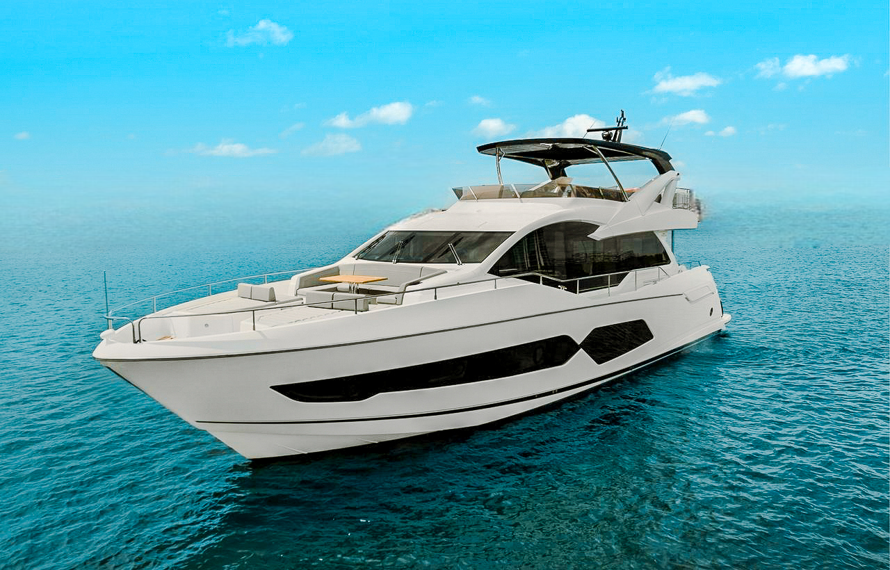 76 Sunseeker yacht cruising in Miami