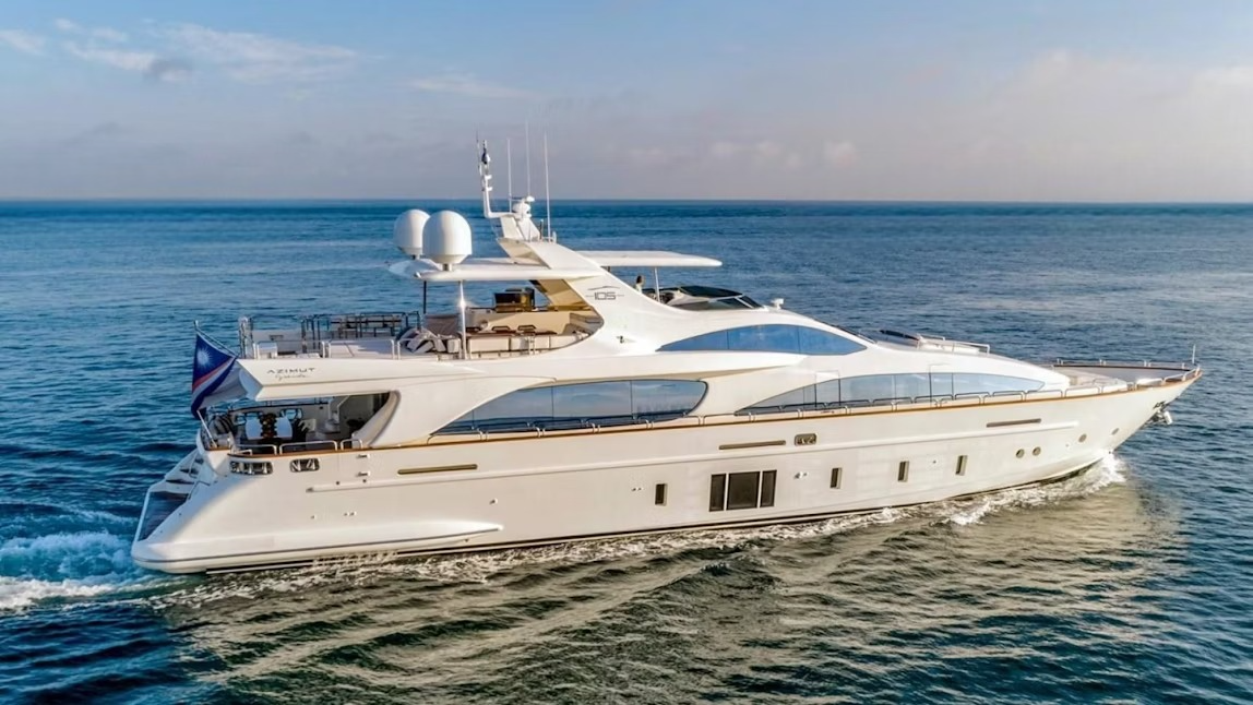 105 Azimut II flagship motor yacht for private charter in The Bahamas