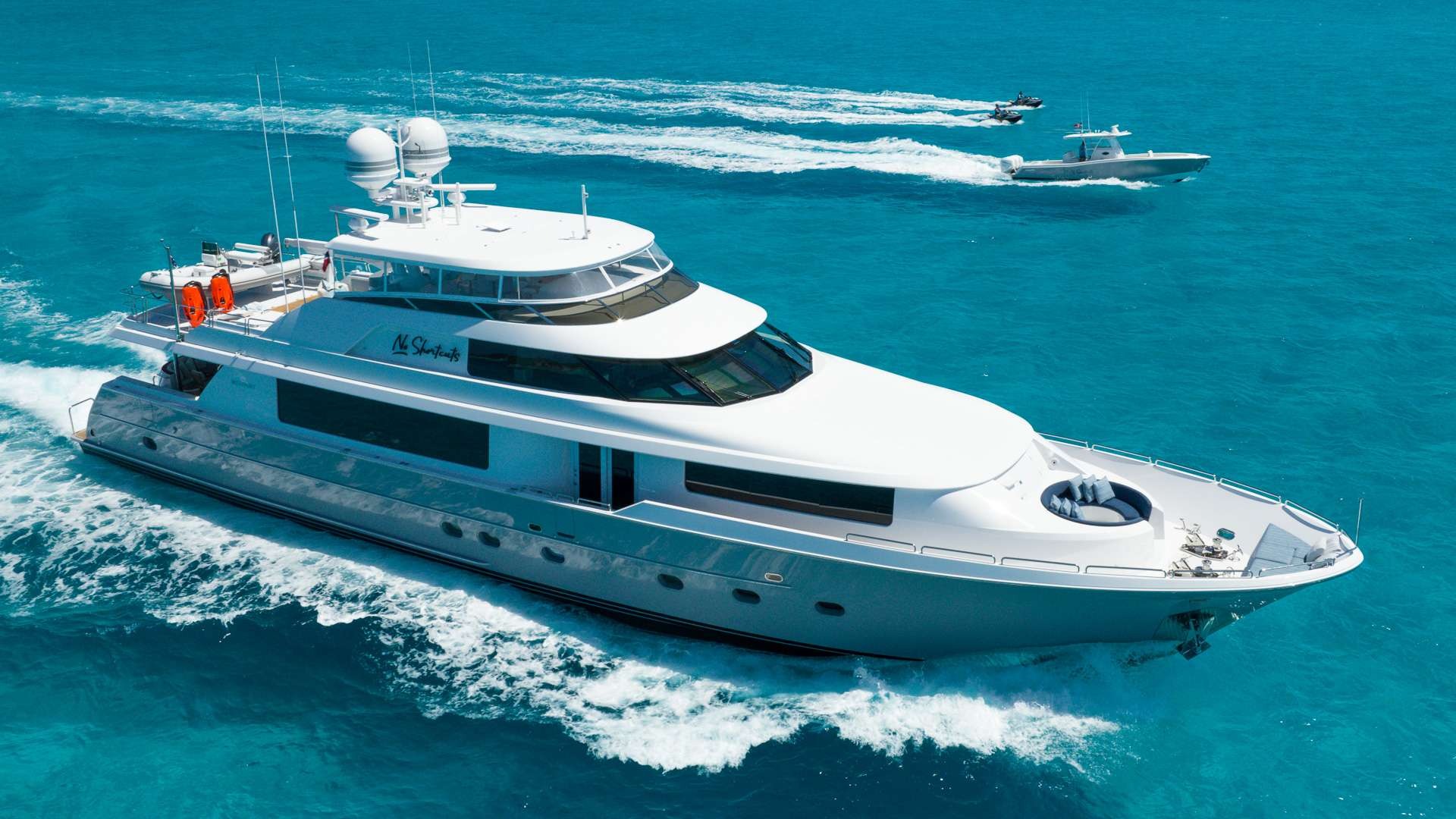 112 Westport II motor yacht for private island-hopping charter in The Bahamas