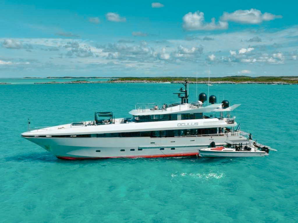 Side view of 128 Oceanfast yacht in The Bahamas