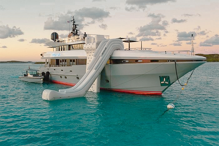 Rent a Luxury Yacht in The Bahamas — 6 Crewed Beach Club Charters