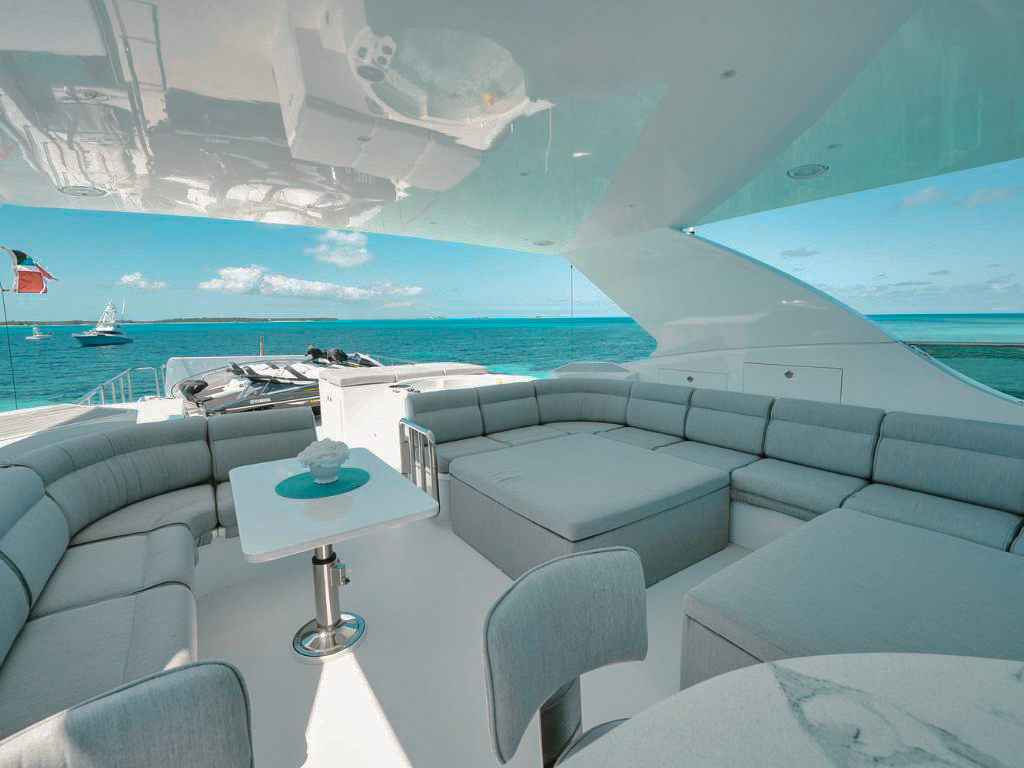 Stern of 101 Hargrave yacht with swimming platform and water access