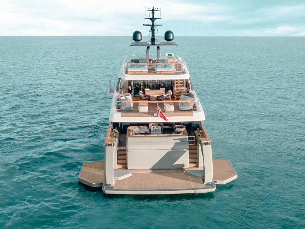 Rear deck area of the 118 San Lorenzo yacht with seating
