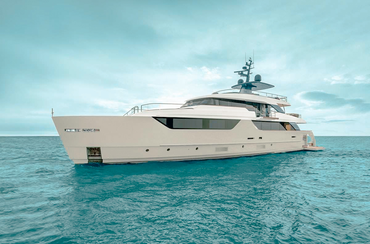 Side view of the 118 San Lorenzo yacht with clear blue water in The Bahamas