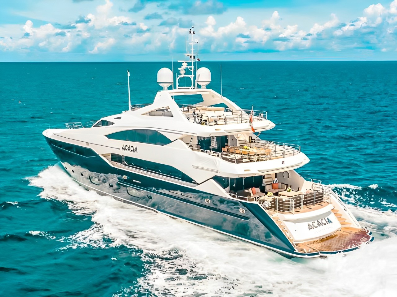 Stern view of 131 Sunseeker yacht with swimming platform access