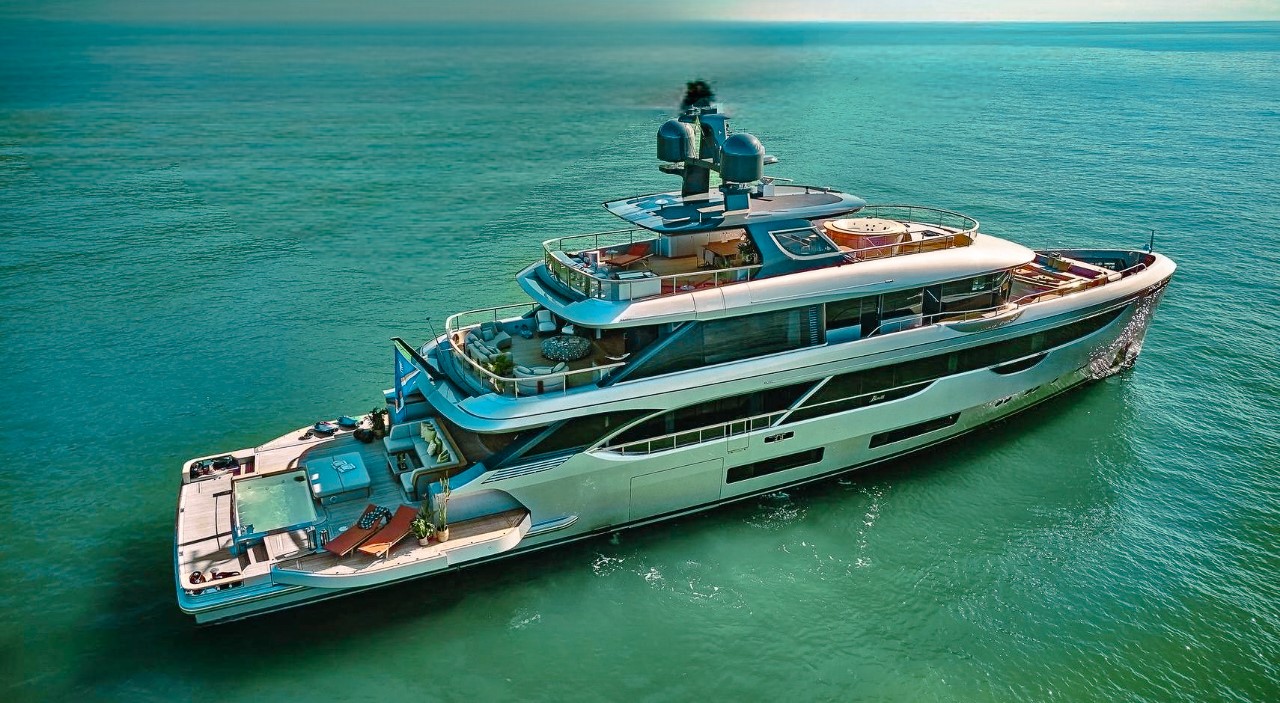 2020 Benetti 133 superyacht for charter in The Bahamas