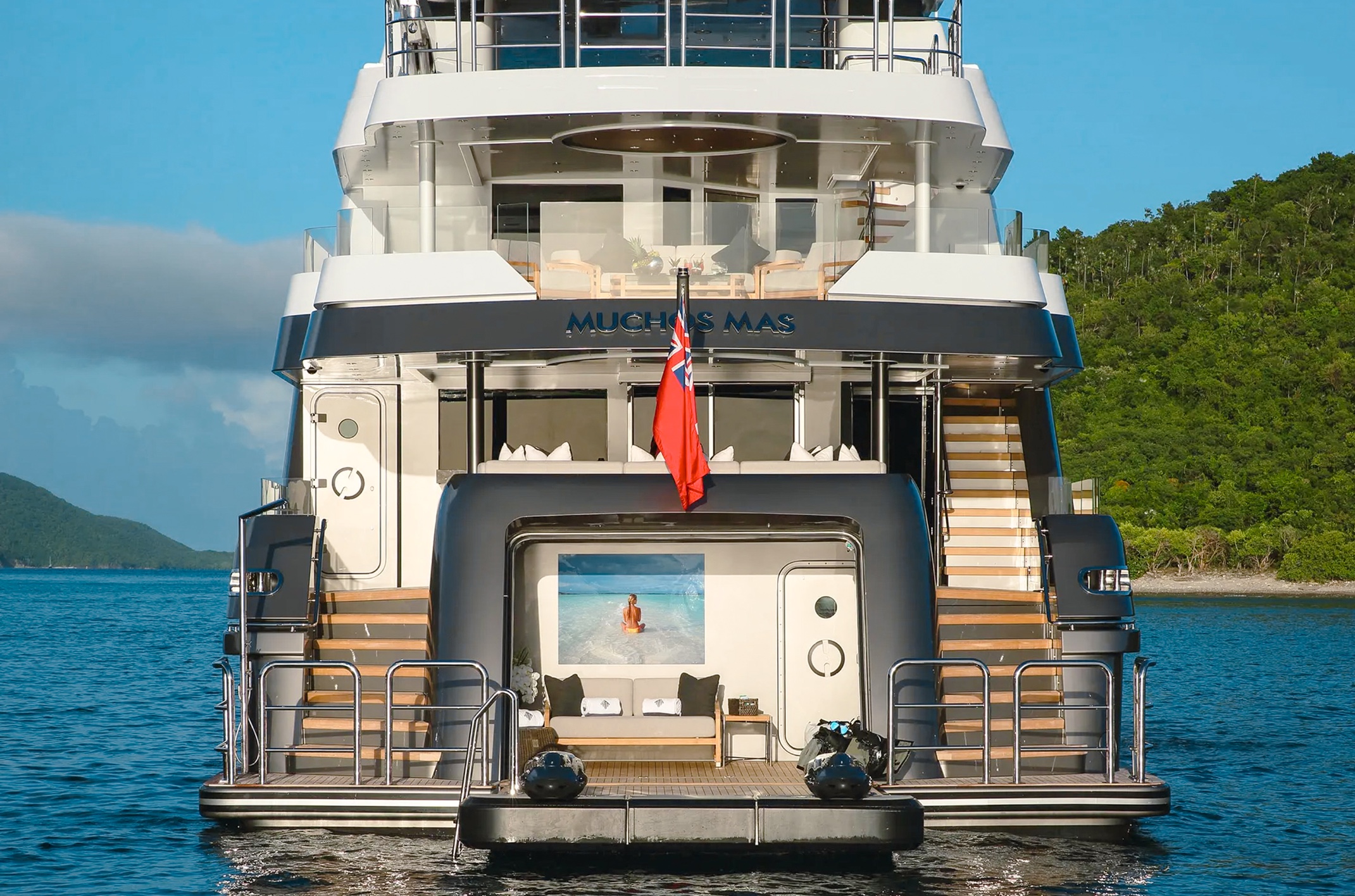 Side view of the 144 Crescent yacht