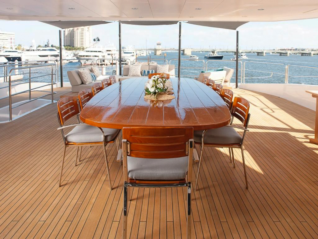 Jacuzzi on the deck of the 155 Sunseeker yacht