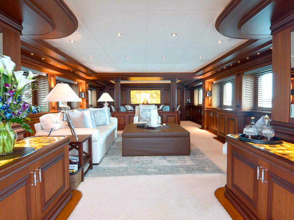 160 Bilgin Yacht exterior bow area with seating