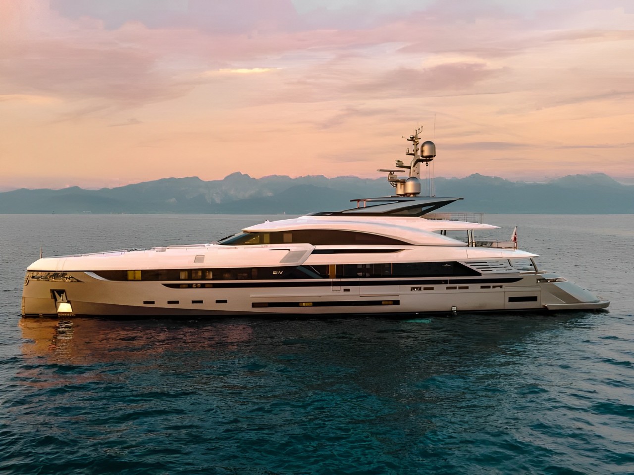 Side view of 160 Rossi Navi yacht at sea