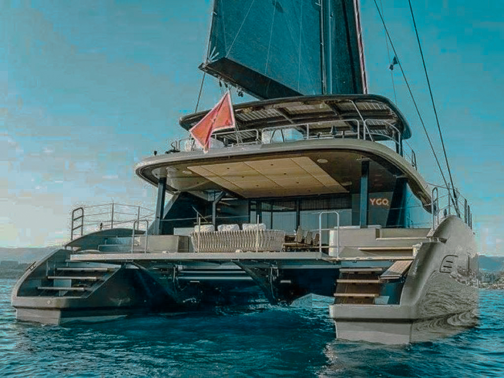 Interior salon of 63 Sunreef I yacht