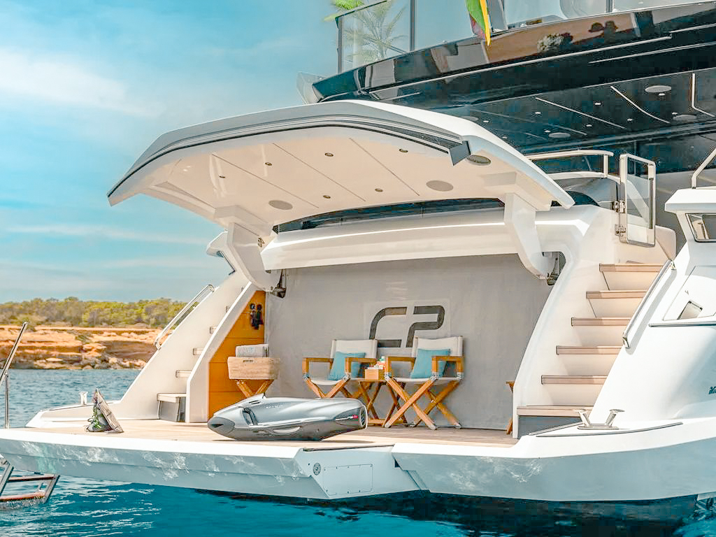 Luxurious and modern main salon interior of the 110 Mangusta yacht