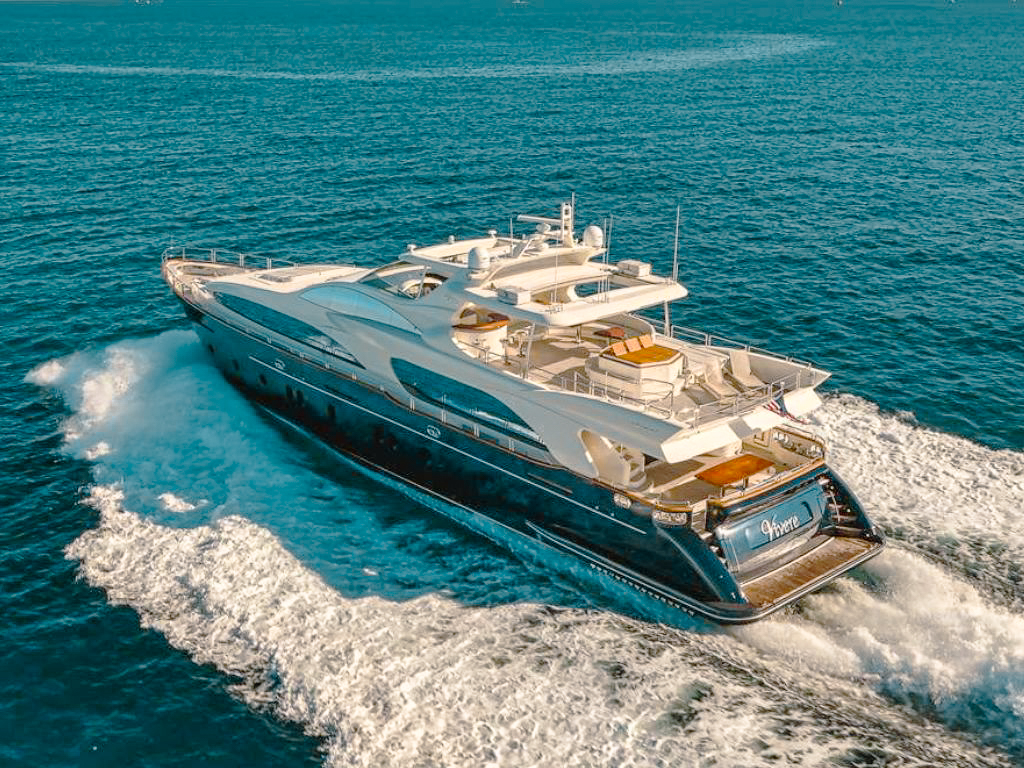 Side exterior view of 116 Azimut I yacht at sea