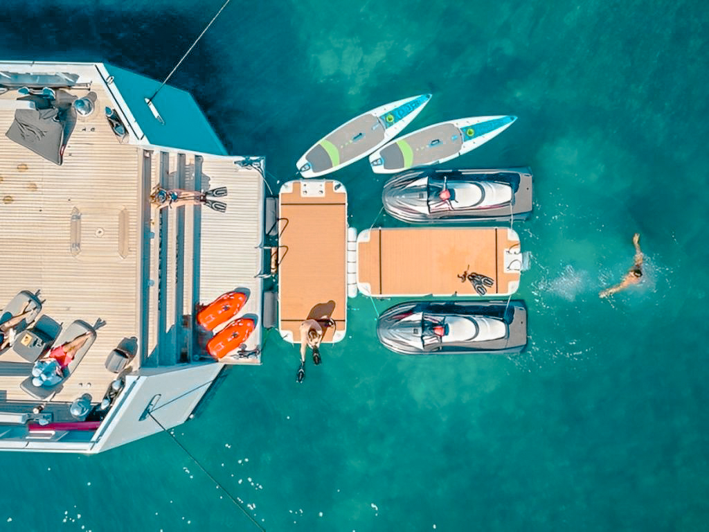 Luxury yacht 119 Tansu at sunset