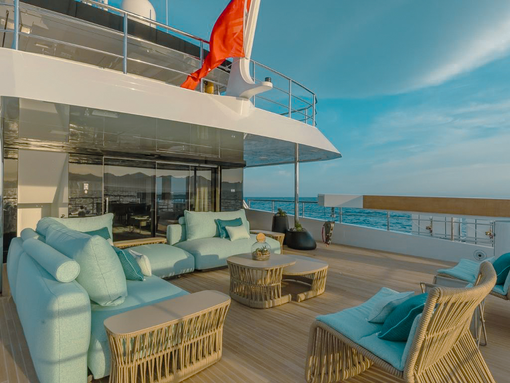 Side profile of 125 Rosetti yacht at sunset