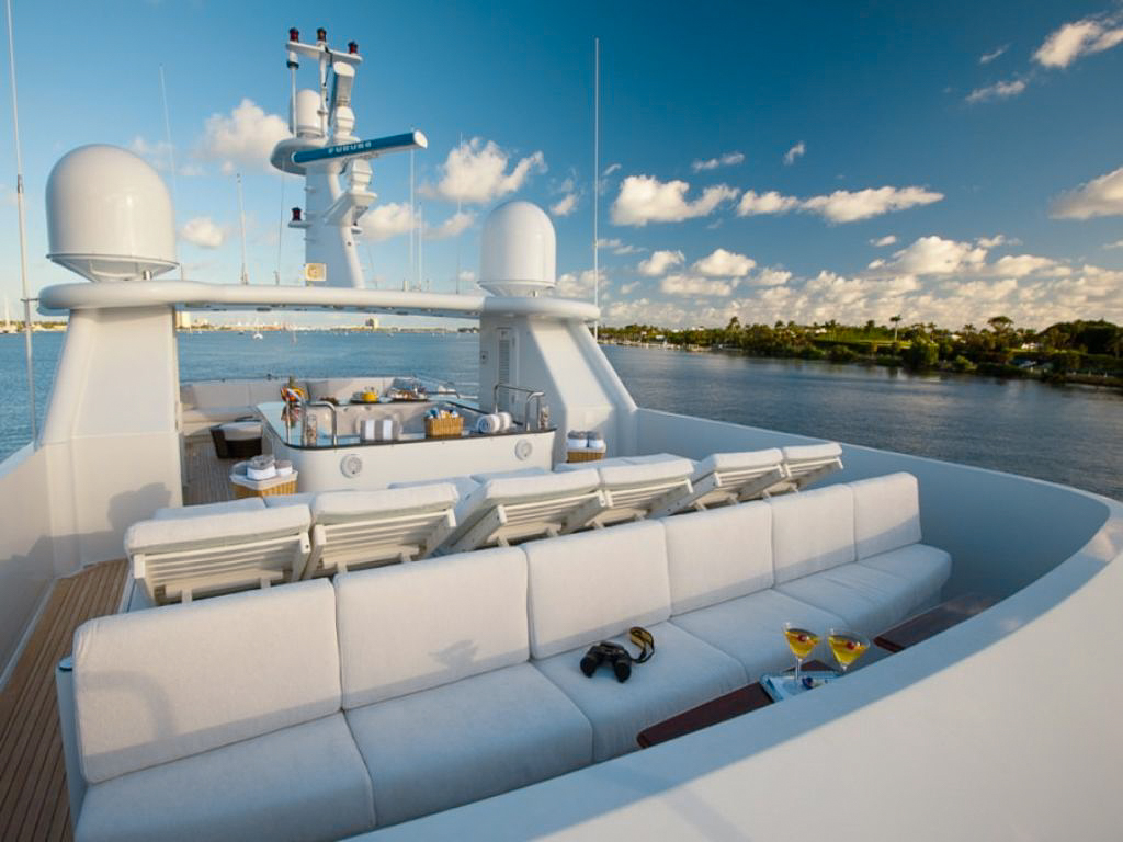 Master cabin of 125 Palmer Johnson yacht