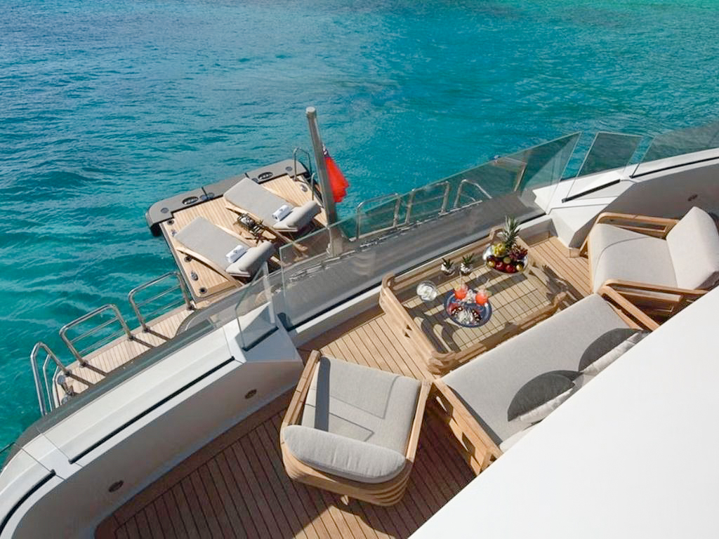 View of the sundeck and jacuzzi on 144 Crescent