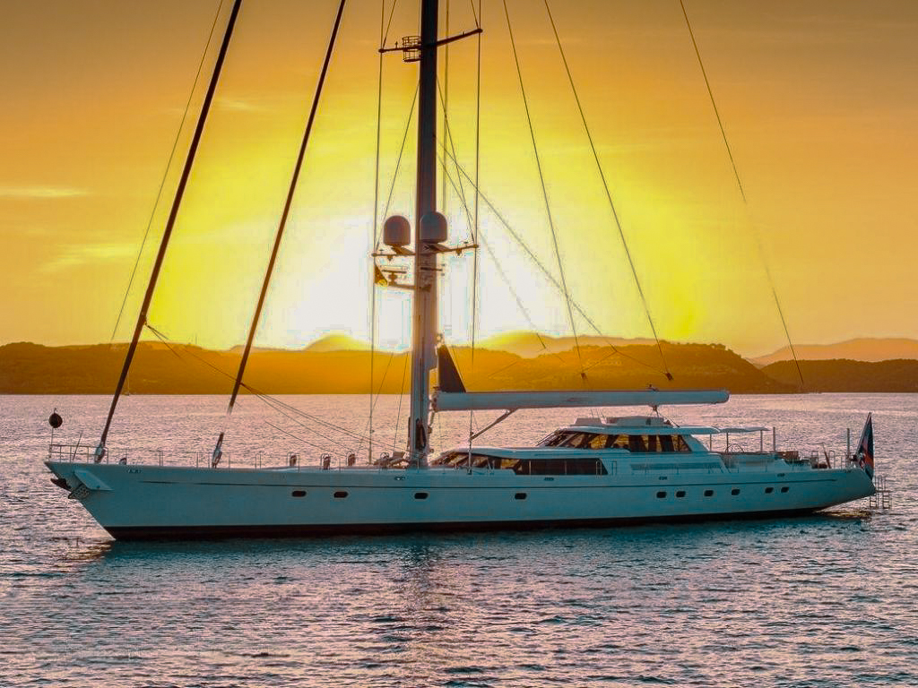 View of the deck and mast of the 155 Royal Huisman
