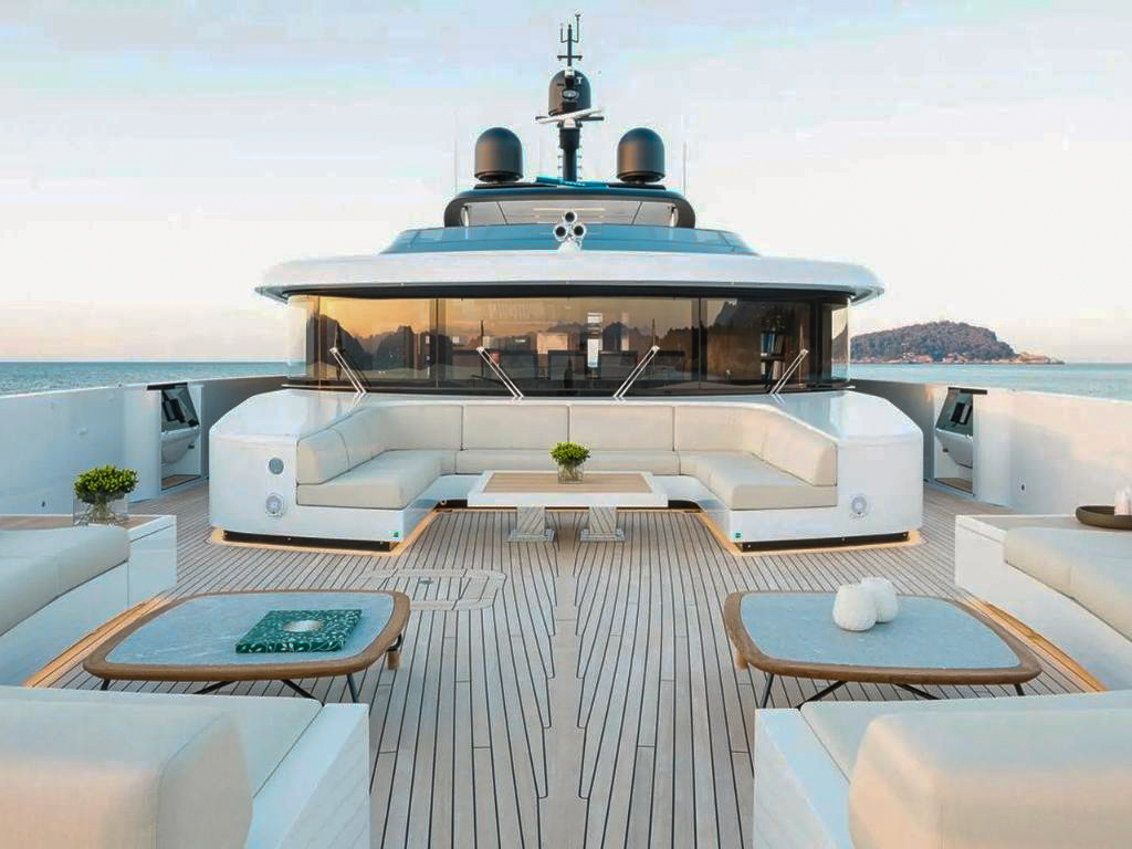 View of 170 San Lorenzo's upper deck with seating area