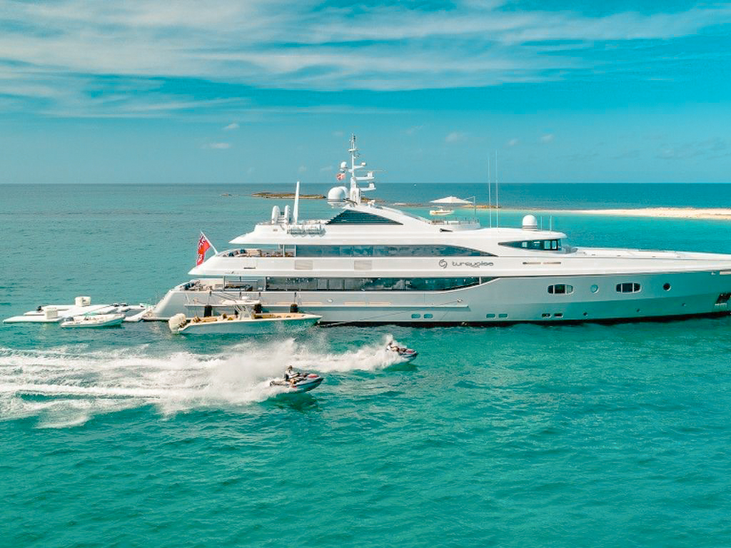 182 Turquoise yacht on the water
