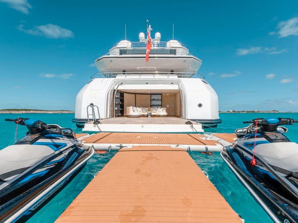 Side view of the 207 Sunrise yacht with its many decks