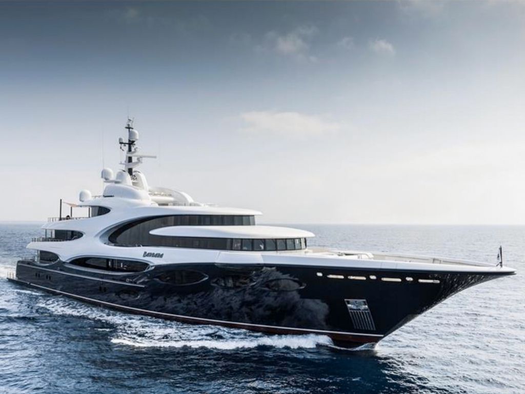 290 Oceanco yacht sailing in the Caribbean