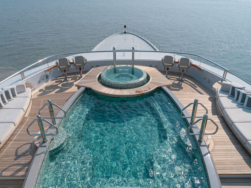 312 Lurssen II yacht's luxury outdoor lounge area
