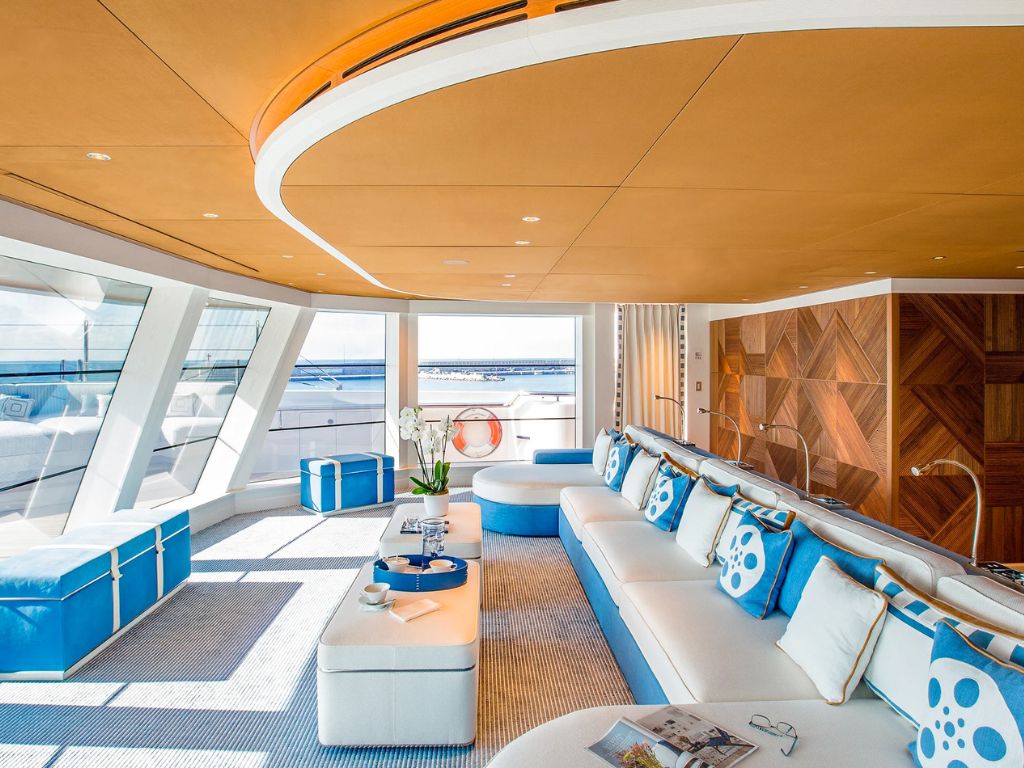 Luxury lounge area on 312 Lurssen