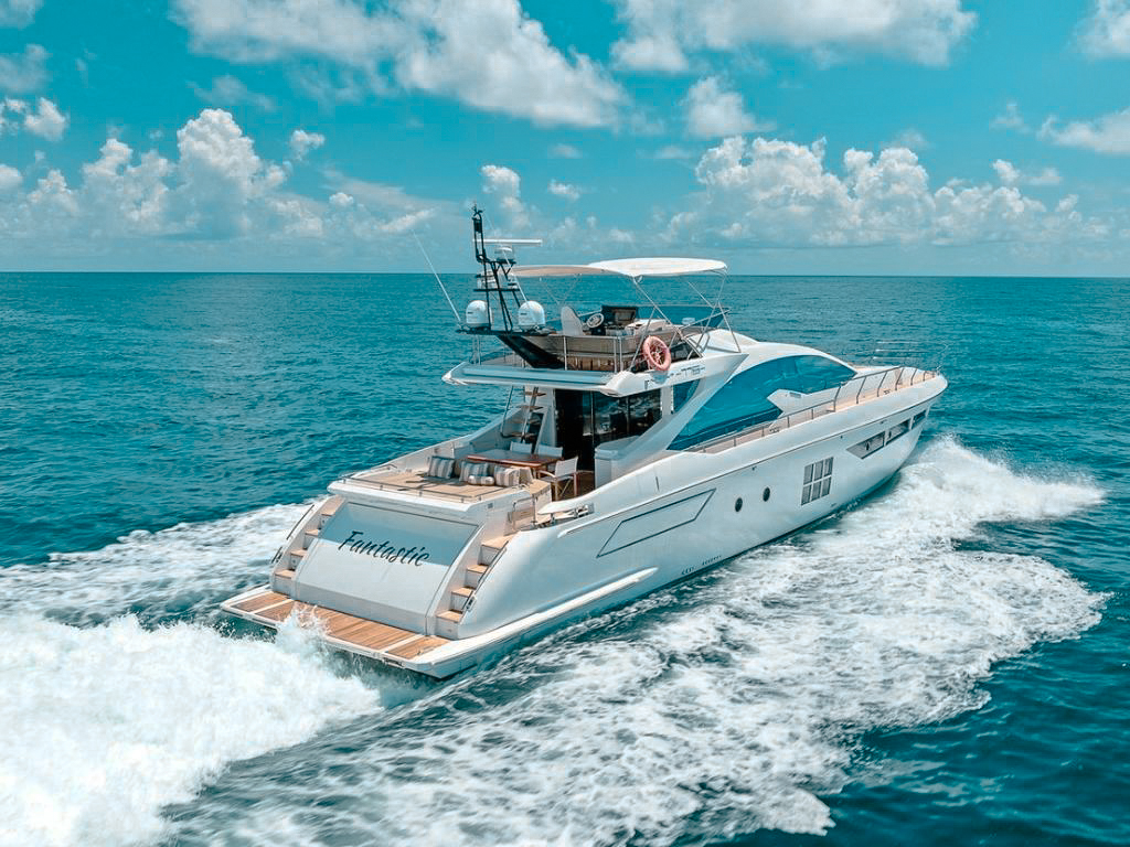 Interior salon of the 77 Azimut yacht with comfortable seating