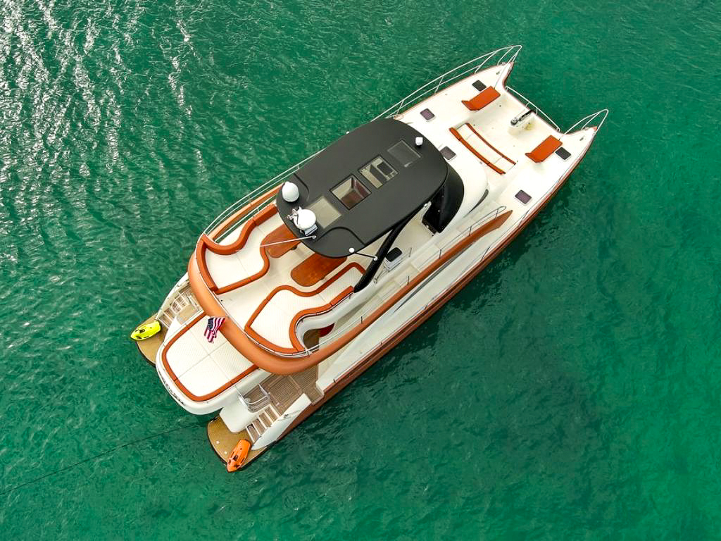 Main deck seating area on 62 Power Cat yacht