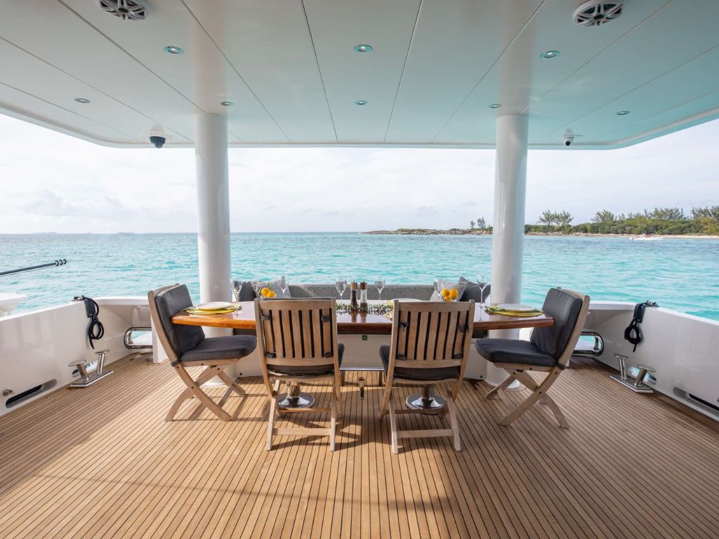 Main deck seating area of the 100 Hargrave yacht