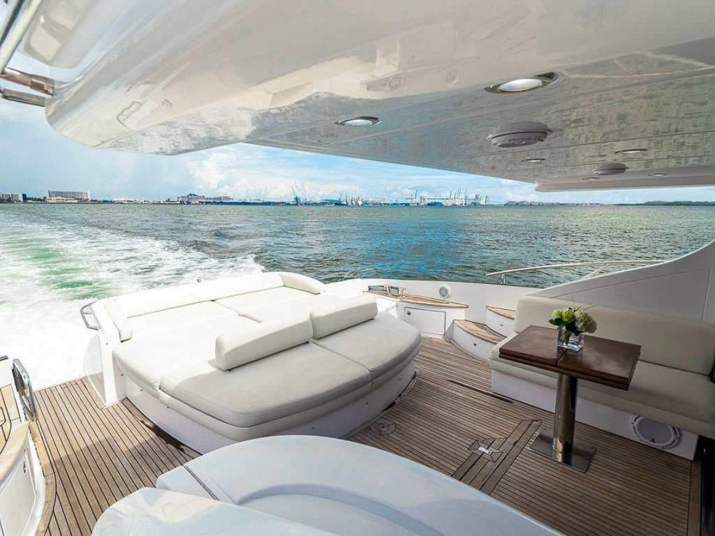 68 Azimut yacht from side, showing bow deck