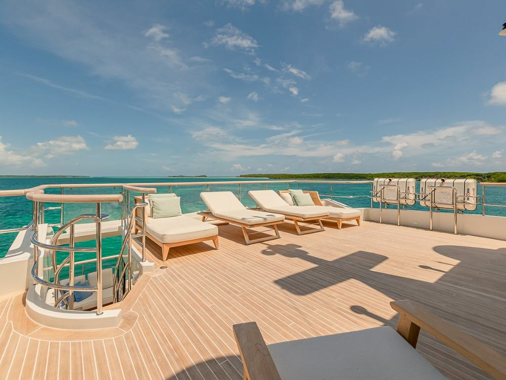 125 Benetti yacht interior salon lounge area