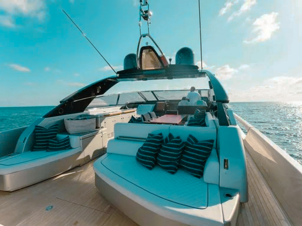 80 Azimut S8 Charter in Miami | Luxury Yacht Rental | YATR