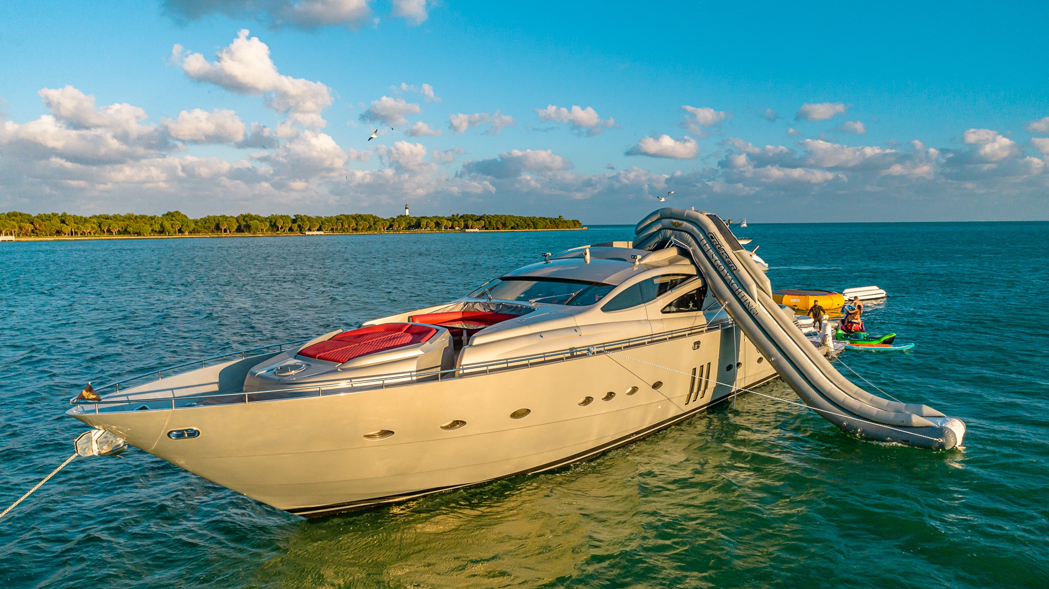 90 Pershing yacht with deck lounging area and table